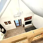 Apartment Romantic House With Jakuzzi Veszpremfajsz