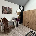 Apartament Romantic House With Jakuzzi Veszprémfajsz