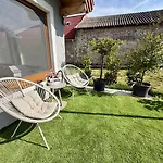 Apartment Romantic House With Jakuzzi