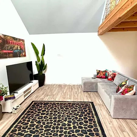 Apartment Romantic House With Jakuzzi Veszpremfajsz